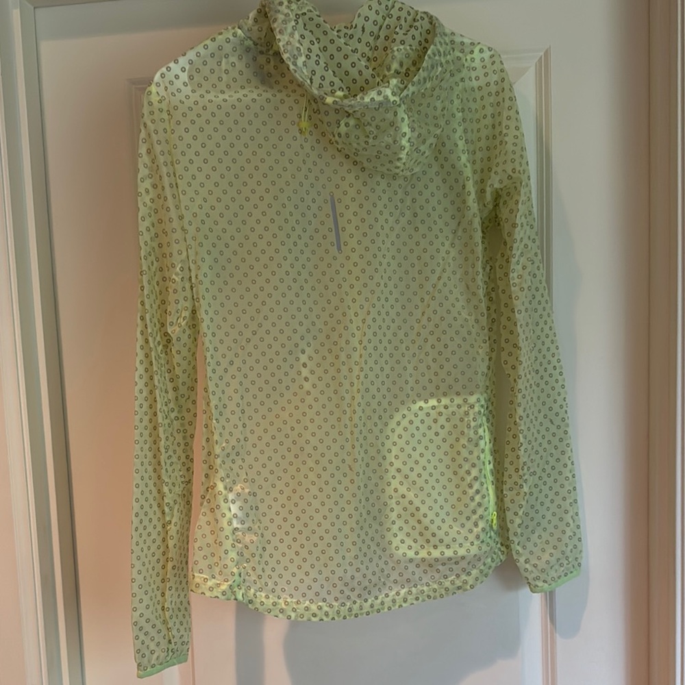 Nike Yellow Patterned Jacket - Picture 5 of 6
